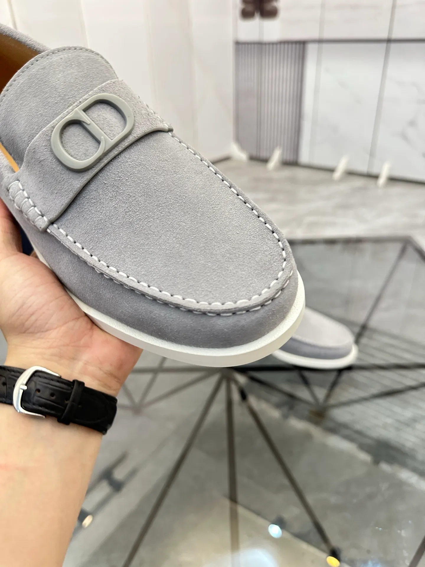 Selling men's shoes 💰: 💰P440¥ Product trademark: Dio* "Dior*" slip-on shoes Regular size: 39-44 (can be customized to 45.46) Product materials: imported nubuck leather upper, cowhide lining, original outsole. Number: 628